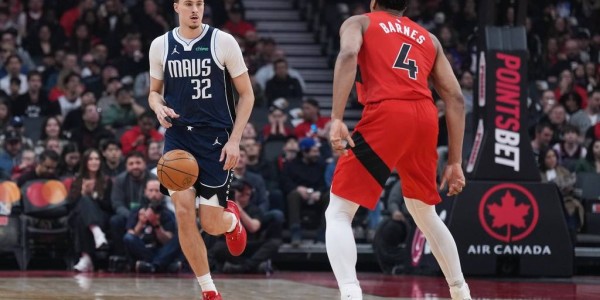 弗拉格17+8巴雷特31分 独行侠不敌猛龙7连败