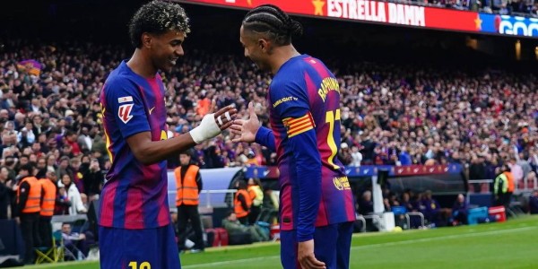 西甲-亚马尔演帽子戏法破纪录 巴萨4-1黄潜领先皇马4分